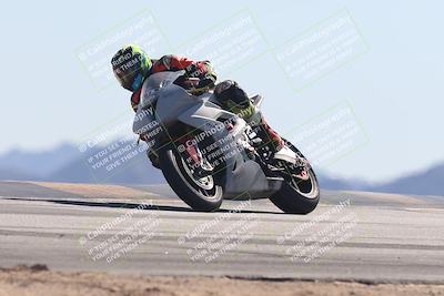 media/Oct-30-2025-Racers Edge (Thu) [[dabbdaf680]]/3-B Group/Session 4 Turn 9/